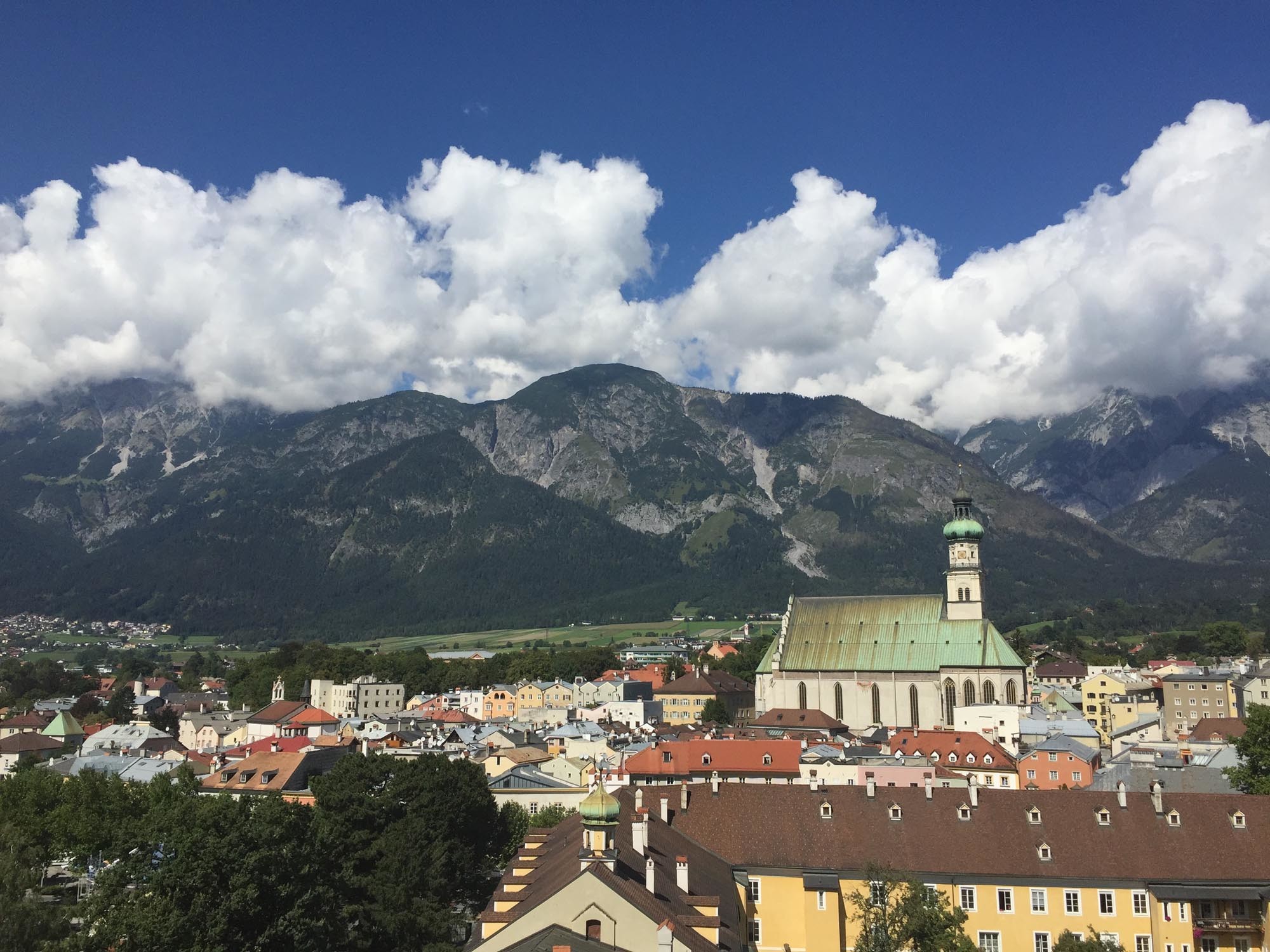 Blick vom Münzerturm auf Hall - Hotel Heiligkreuz