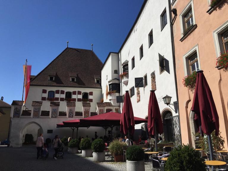 Haller Rathaus - Hotel Heiligkreuz